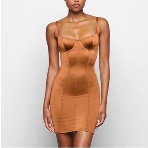 SKIMS Stretch Satin Corset Dress (L) Bronze